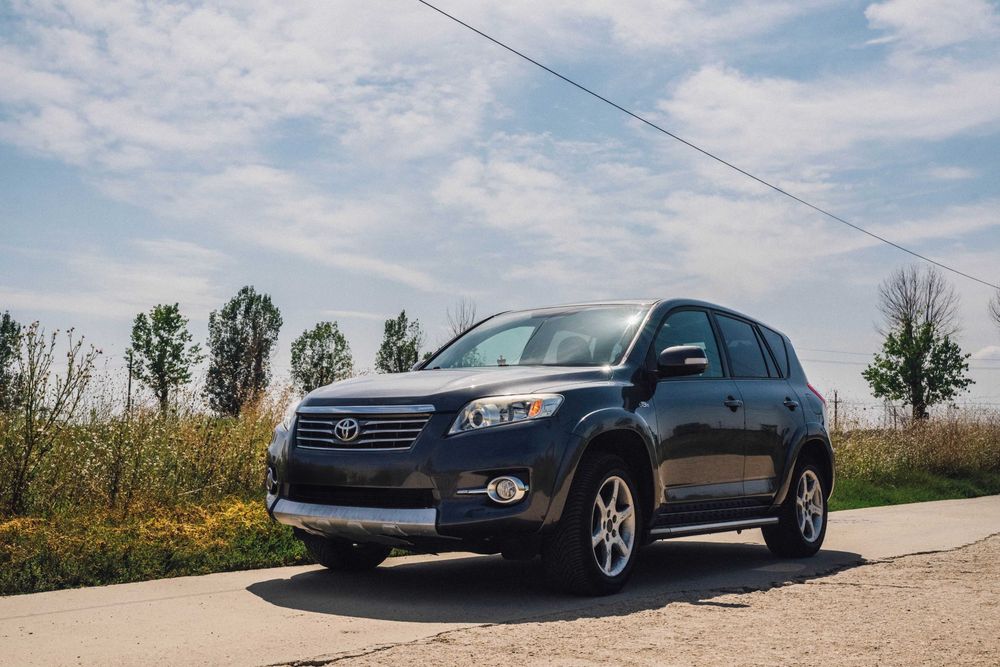 TOYOTA RAV4 0 — imagine 3
