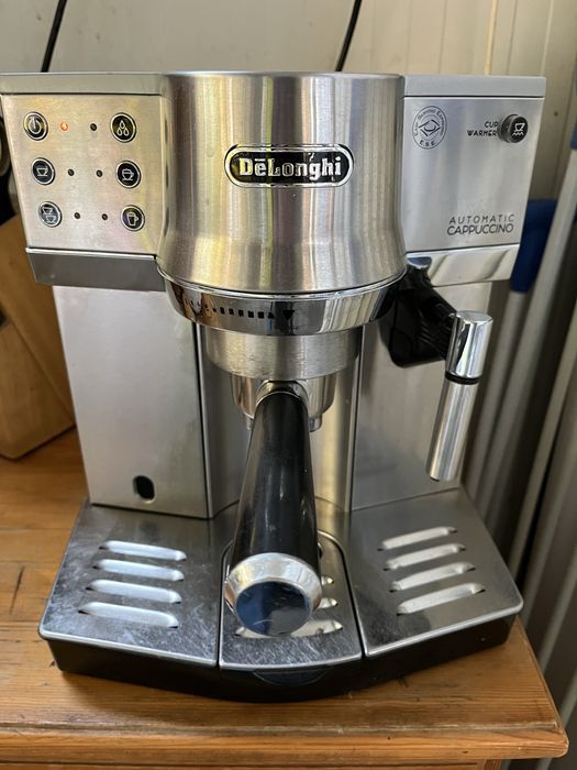 Aparat de cafea (cu cafea macinata ) Delonghi