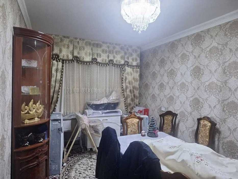 Медгородок 3 хона сотилади