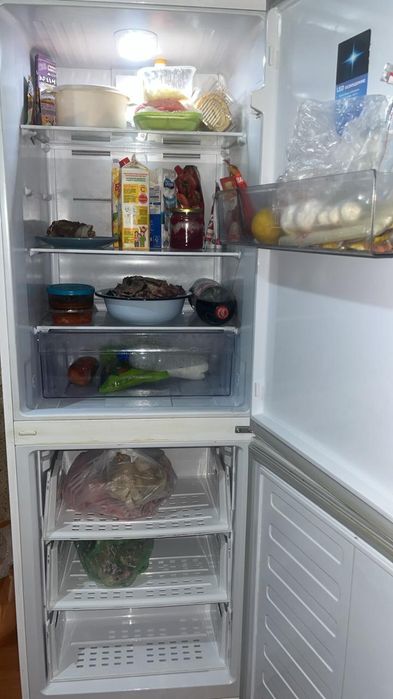 Холодильник сатылады