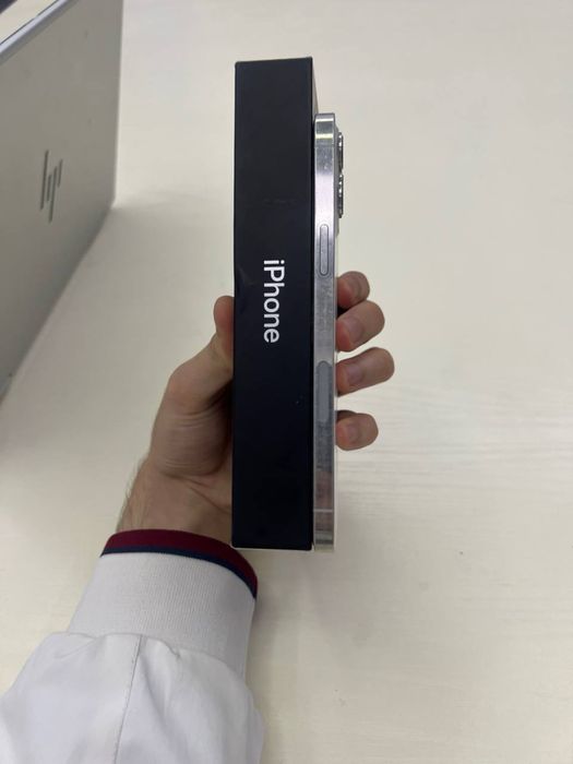 Iphone 12 pro max 256 gb 77%