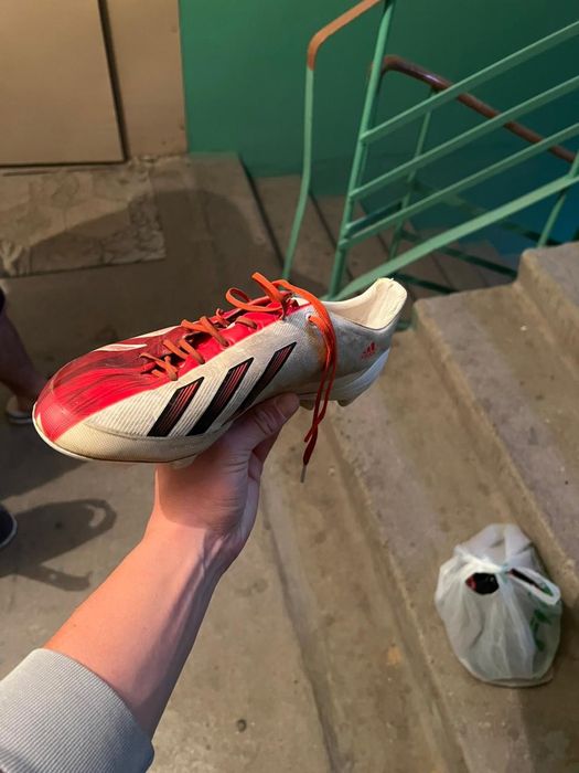 Продам бутсы в нормальном состоянии