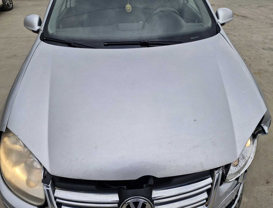 Dezmembrez VW Golf 5 Break 1.9D 105 CP BLS 5+1 trepte cod cutie JCR cod culoare LA7W