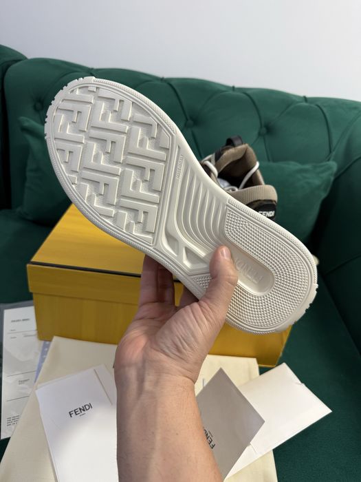 Adidasi Fendi piele naturala 100% Full Box colectie noua