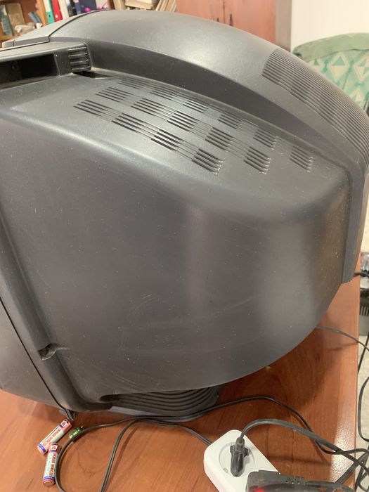 Продам телевизор LG