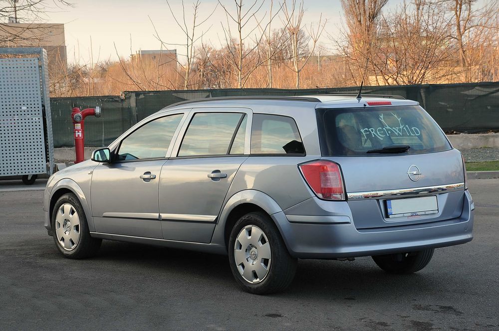 OPEL Astra H 2006 1.6i 105 CP E4 AC, inmatriculat ofer fiscal