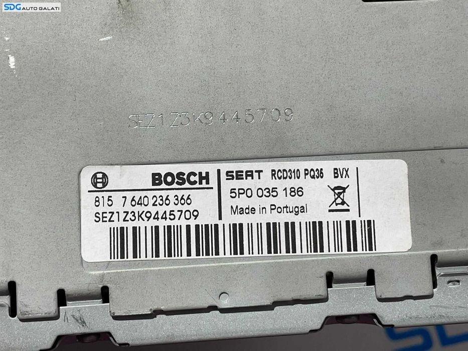 Unitate Radio CD Player RCD 310 Volkswagen Passat B6 2005 - 2010 Cod 5P0035186 [L3081]