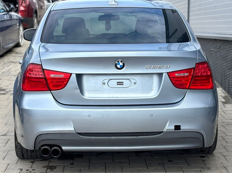 Dezmembrez BMW 325d N57 3.0d M-Pack E90Lci an 2011 ,M ,Xenon adaptiv