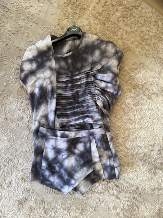 Интересен сет на Iluminate