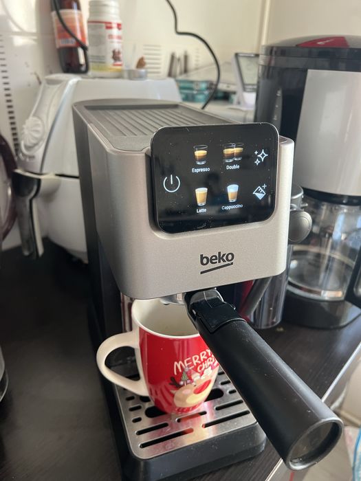 Aparat cafea Beko