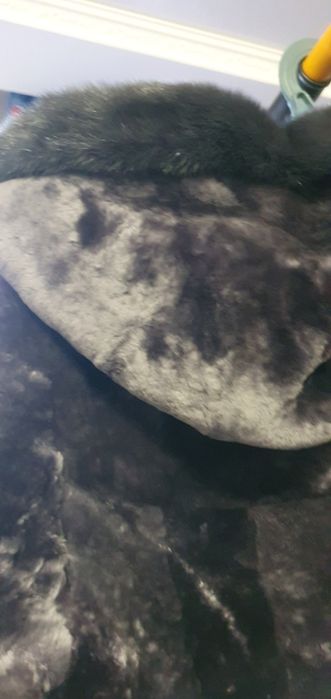 Шуба  мутоновая красивая