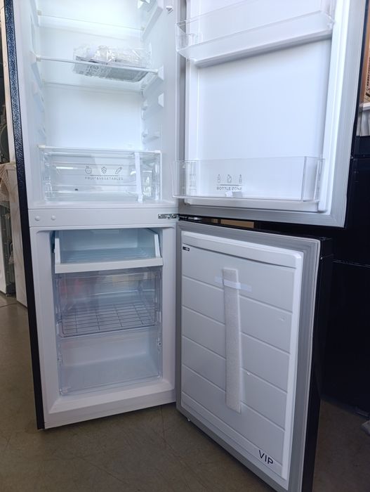 Нов !!! Хладилник и Фризер INVENTUM