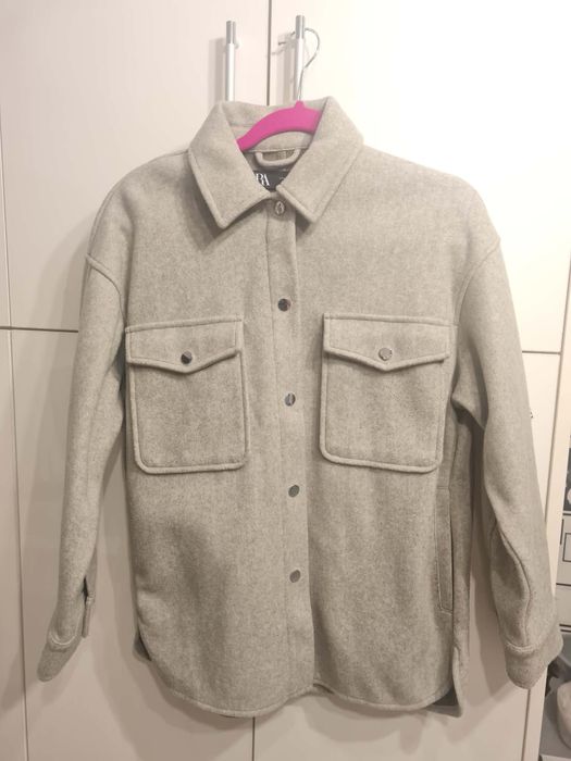 Зелено яке на Зара