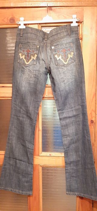 Продам новые джинсы