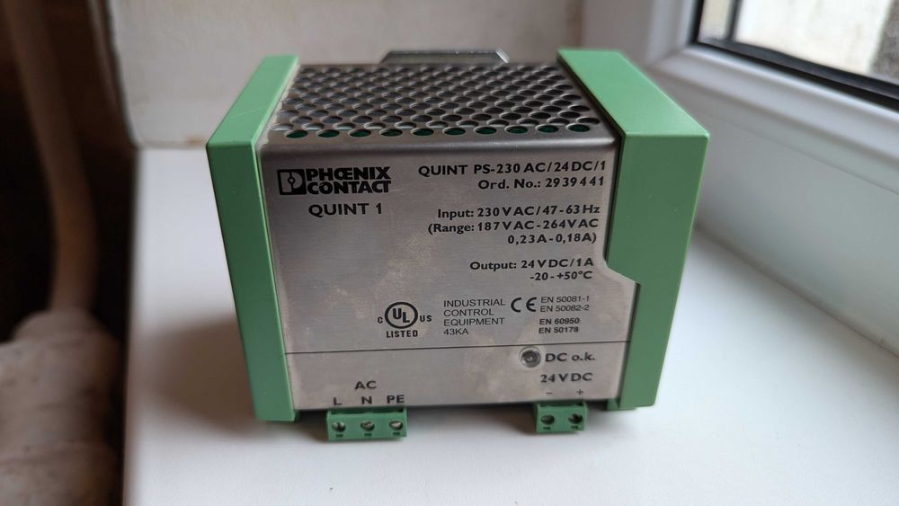 Продам блок питания Phoenix Contact QUINT PS-230AC/24DC/1