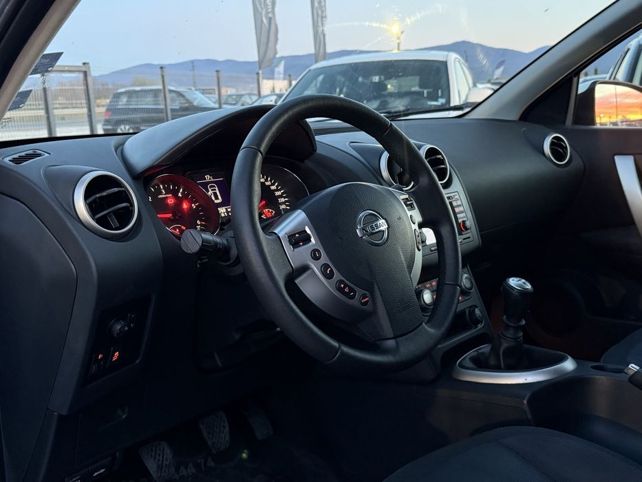 Nissan Qashqai 1.5D* 2011г* 4X4* 187.000КМ* НОВА* РЪЧКА* ТЕГЛИЧ*