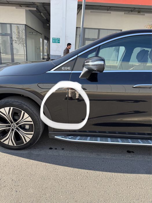 Mercedes benz eqe500/ 19.000km probeg