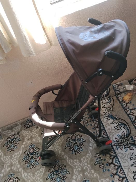 Коляска прогулочная