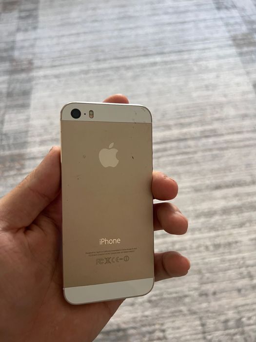 iPhone 5s в хорошем состоянии