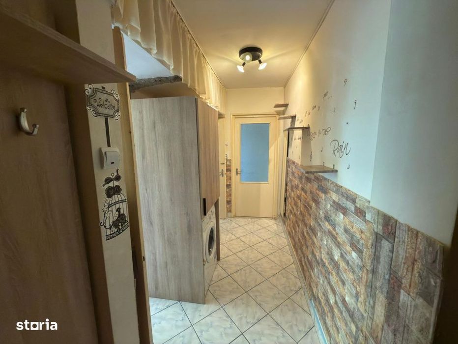 Apartament cu 2 camere, 40 mp, zona Malu Rosu