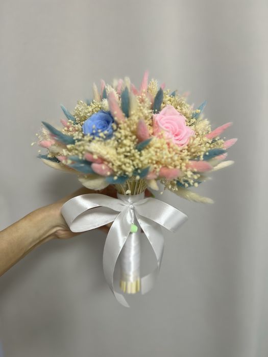 Buchet cununie/nunta din trandafiri naturali criogenati si flori uscate
