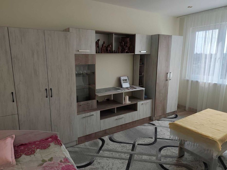 Реновирана гарсониера около кв.Христо Ботев