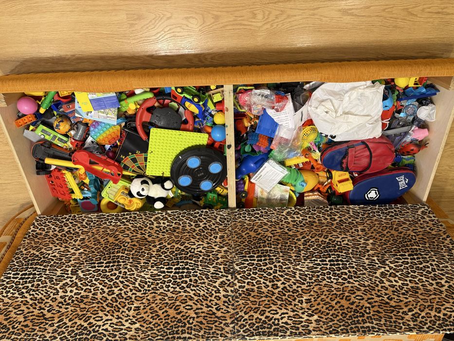 Продам диван размер 220*150