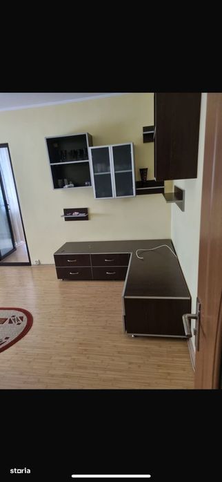 Apartament 3 camere, semidecomandat