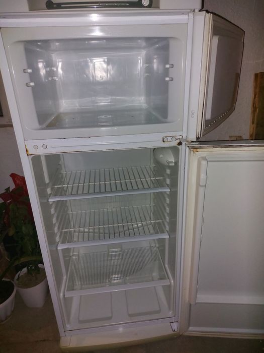 Холодильник в хорошем состоянии