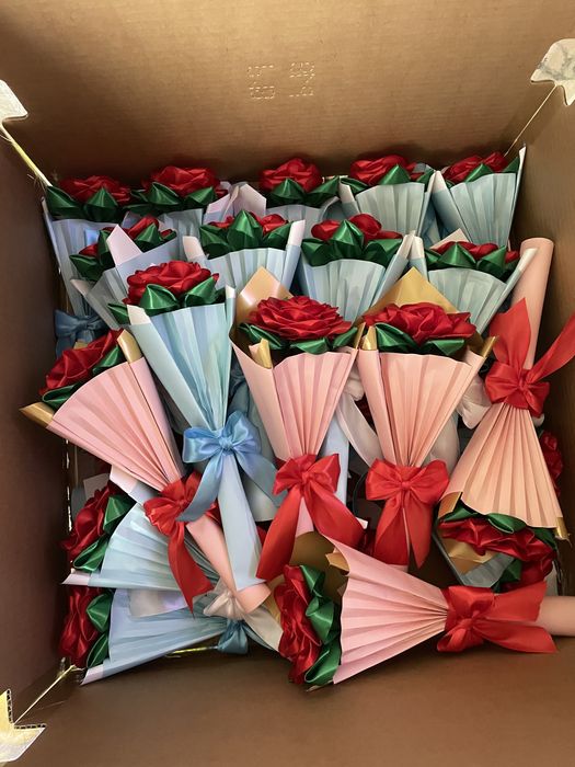 цветы,атласные букеты