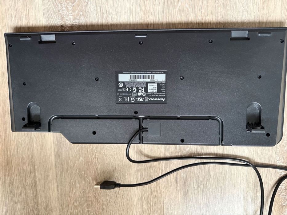 Продавам клавиатура lenovo