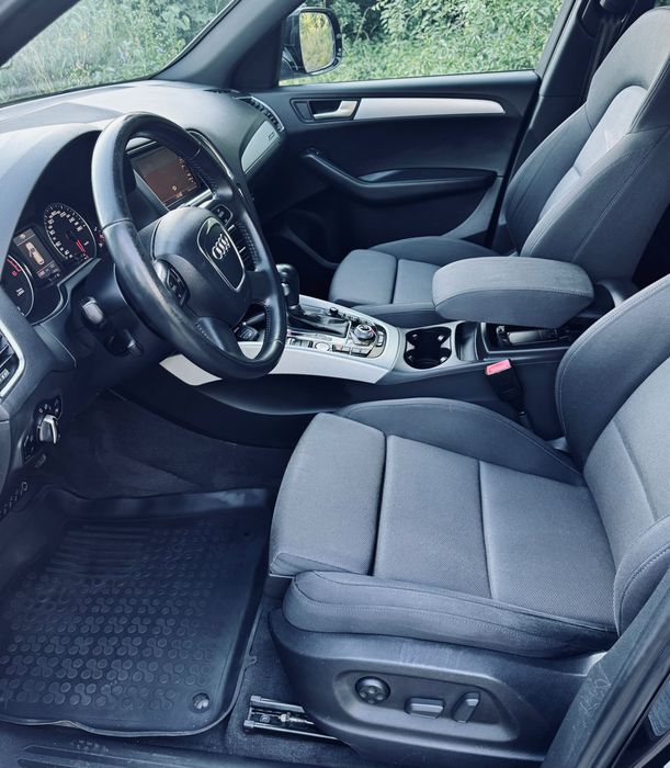 AUDI Q5 2.0 TDi Quattro S-line