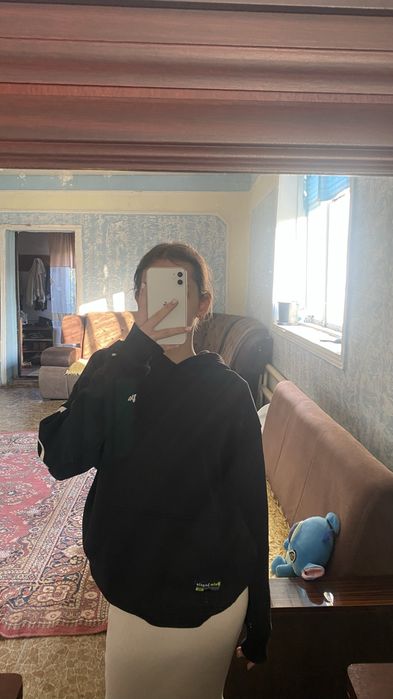 Обменяю 11 айфон белый на 13 белый (+доплачу)