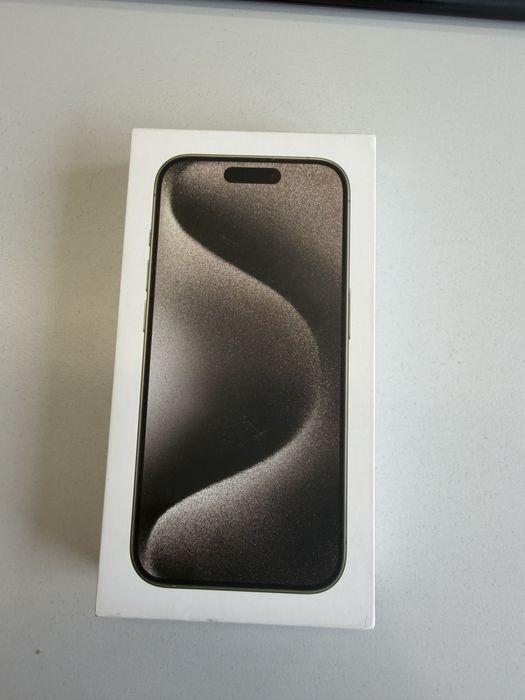 Продам Айфон 15 про 256