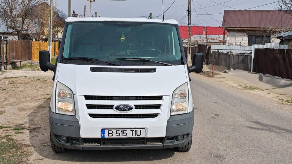 Ford Transit 2.2 Diesel 2011 – Investiții peste 23.000 lei,