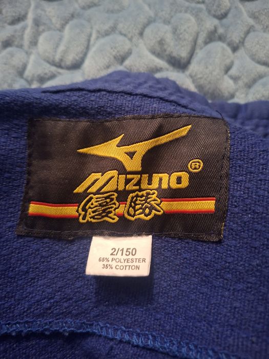 Кимоно mizuno  150 размер
