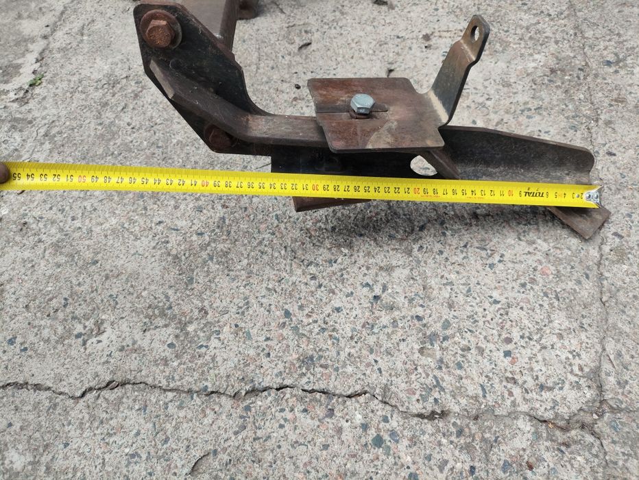 Продам фаркоп Bosal