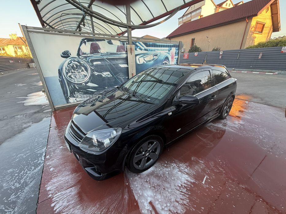 Vând Opel Astra GTC - 1.6 Benzină