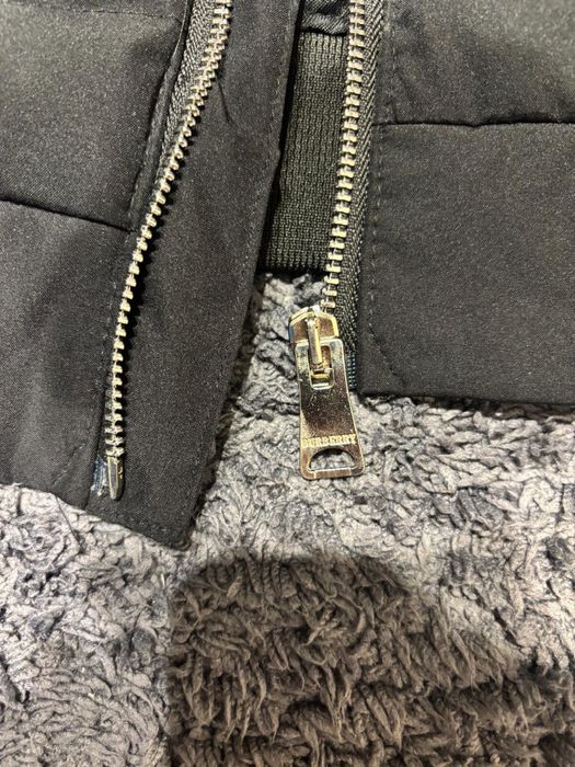 Jeaca burberry originala