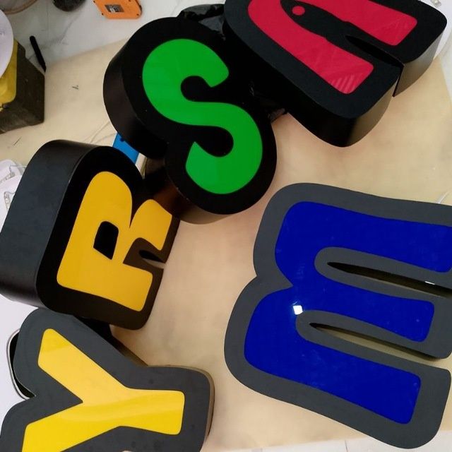 Наружная реклама полиграфия