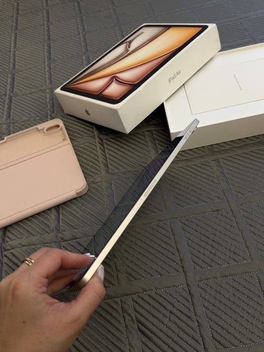 Продам iPad Air 11 / 128 GB