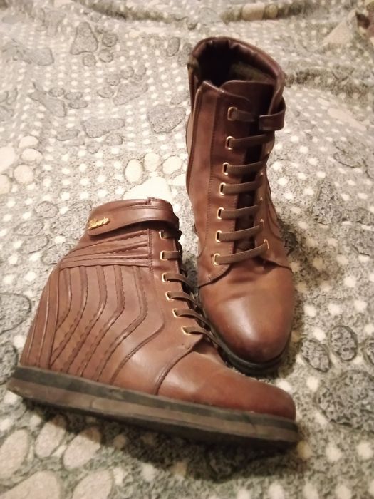 Продам сумки,сапоги