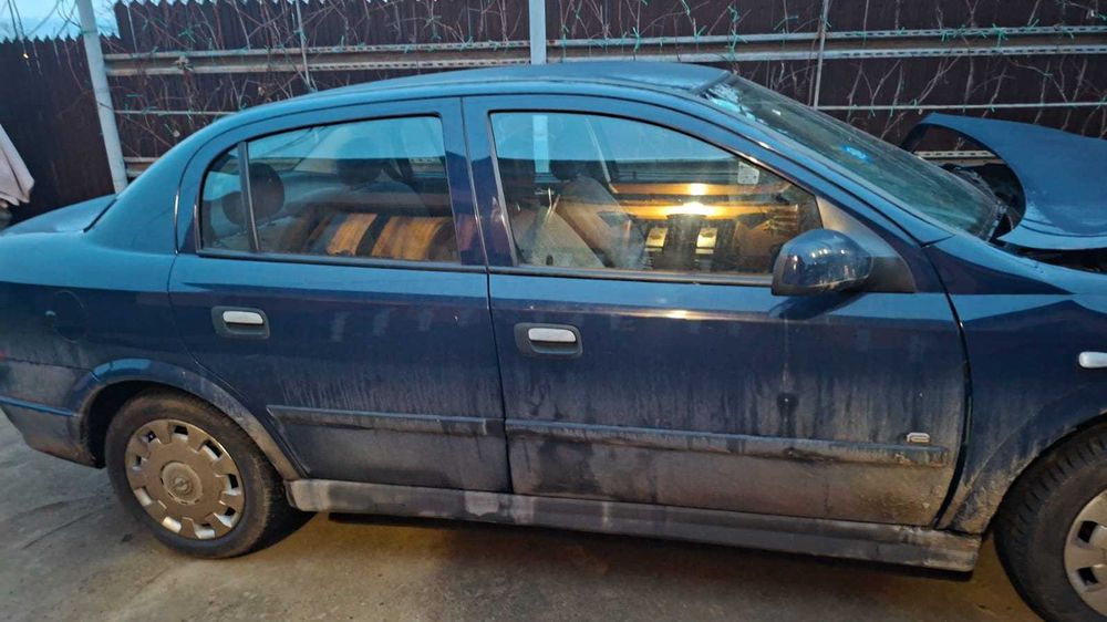 Opel Astra G berlina 1.4 16v avariat, an 2007,65000 km,unic proprietar