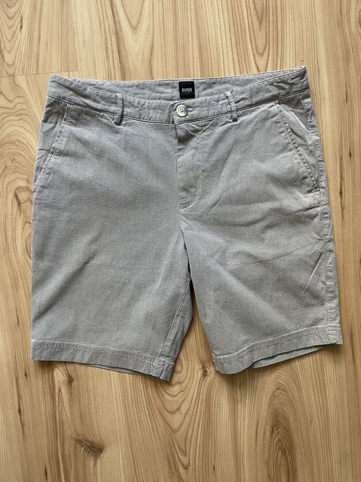 HUGO BOSS / мъжки къс панталон W30