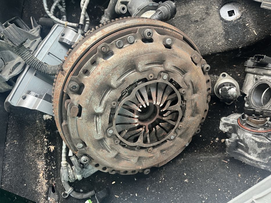 Kit ambreaj volanta masa dubla Peugeot 308 citroen  1.6 HDI EURO 5 9HP in stare foarte buna