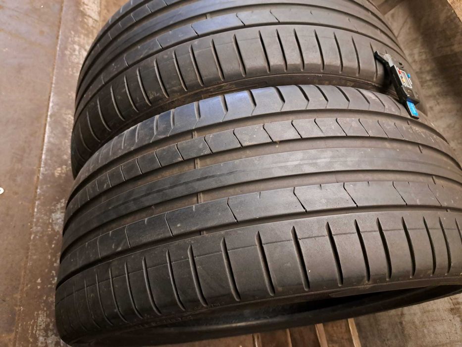 2 anvelope 265/35 R22 Pirelli