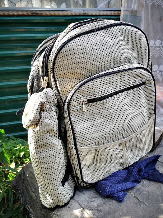 Рюкзак с посудой прогулочный