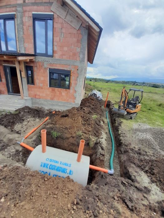 Închiriez excavator,executam canalizari,fose septice