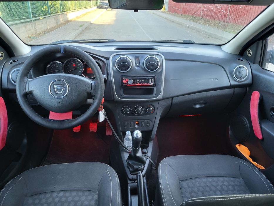 Dacia logan sandero diesel . Clima. Geamuri electrice. AC. Mod Eco