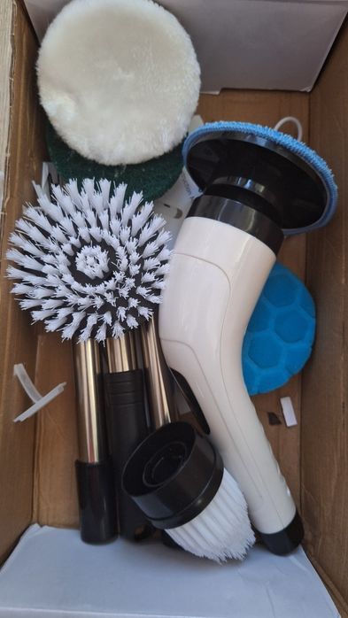 Електрическа мултифункционална четка с приставки